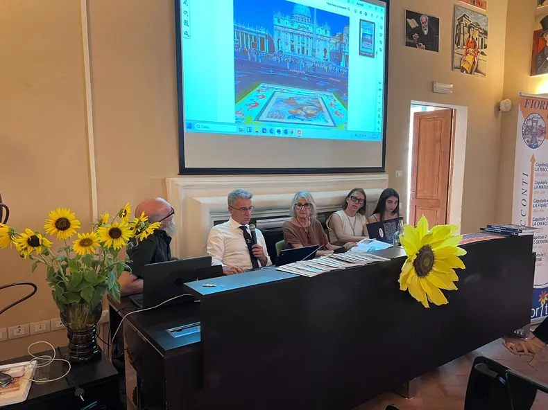 PRESENTAZIONE DEL LIBRO FIORIRE PER 20 ANNI | PACIANO