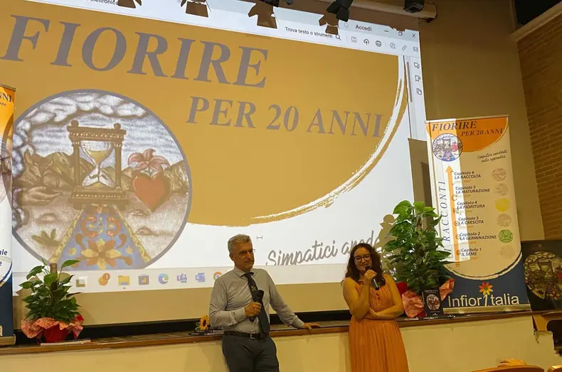 PRESENTAZIONE DEL LIBRO FIORIRE PER 20 ANNI | POGGIO MOIANO